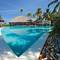 Отель Constance Halaveli Resort Maldives