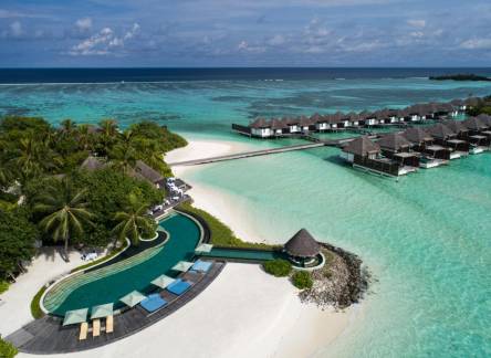 Отель Four Seasons Resort At Kuda Huraa