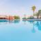Отель DoubleTree by Hilton Malta