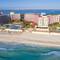 Отель Crown Paradise Club Cancun