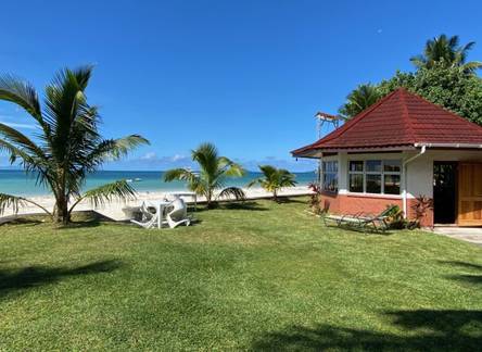 Отель Beach Villas