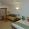 Отель Marie Laure Suites Apt