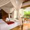 Отель Santhiya Tree Koh Chang Resort