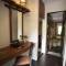 Отель Railay Village Resort & Spa