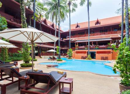 Отель Royal Phawadee Village Resort