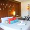 Отель Seaview Patong Hotel