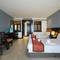 Отель Woraburi Phuket Resort & Spa