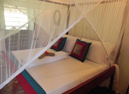 Отель Langi Langi Beach Bungalows