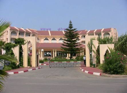 Отель Robinzon Club