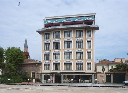 Отель And