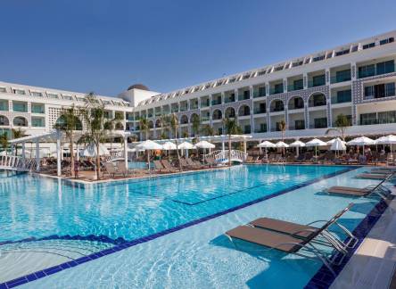 Отель Karmir Resort & Spa