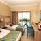 Отель Insula Resort & Spa