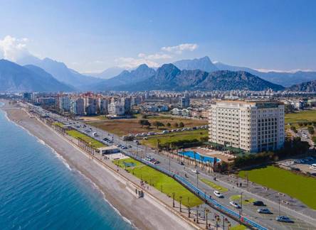 Отель Crowne Plaza Antalya