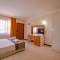 Отель Clover Magic Park Beach Alanya