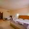 Отель Clover Magic Park Beach Alanya