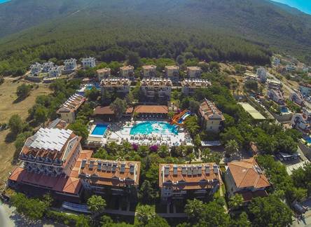 Отель Perdikia Hill & Family Hotel