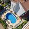 Отель Aurasia Deluxe Hotel