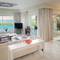 Отель Xanadu Island Hotel All Suite