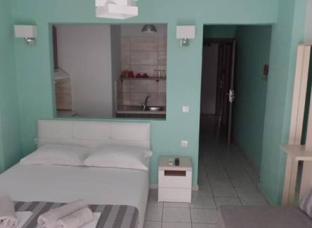 Отель Ouzas Luxury Hotel