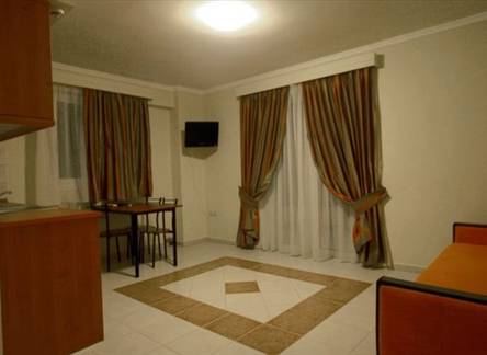 Отель Avantis Suites Hotel, Eretria