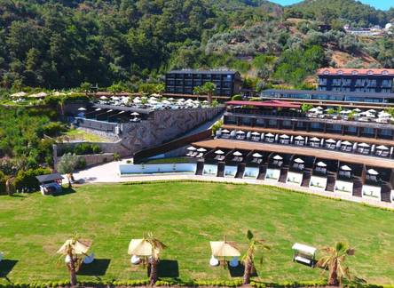 Отель Manaspark Deluxe Hotel