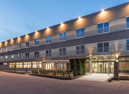 Отель Hotel Mondo