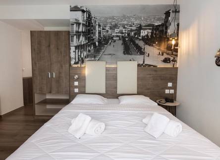 Отель Metropolitan Hotel