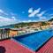 Отель 7Q Patong Beach Hotel