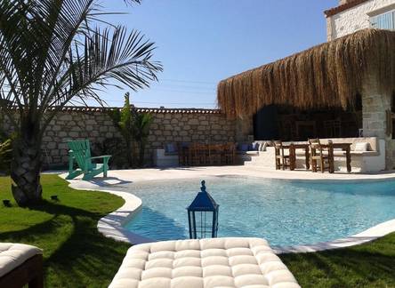 Отель La Vella Hotel