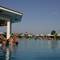 Отель Avanti Village Holiday Resort