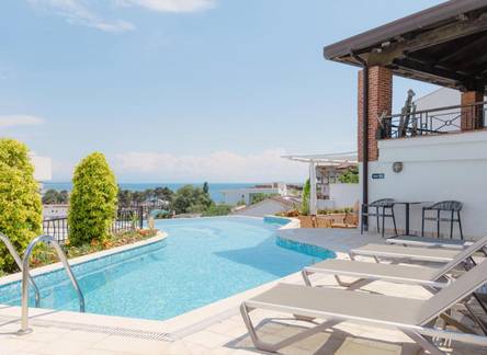 Отель Bazar Apartments (Velika Plaza/Ulcinj)