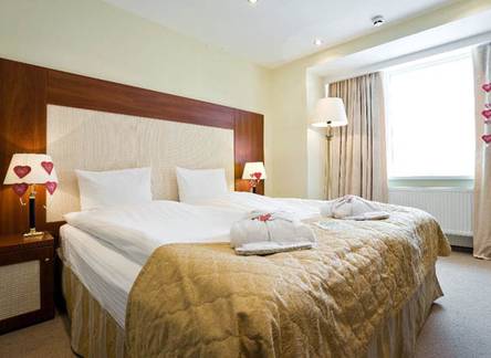 Отель Marins Park Hotel Москва Пражская