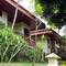 Отель Puri Bunga Beach Cottages