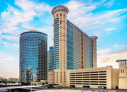 Отель Grand Millennium Al Wahda Abu Dhabi