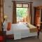 Отель La Fontaine Holiday Apartment APT