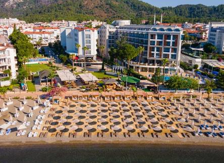 Отель Hotel Caprea