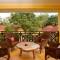 Отель Les Lauriers Hotel & Restaurant