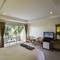 Отель Twin Palms Resort Pattaya