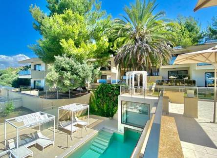 Отель Greek Pride Cronwell Rahoni Hotel