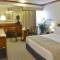 Отель Ramada Hotel Bahrain