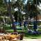Отель Kenya Bay Beach Hotel