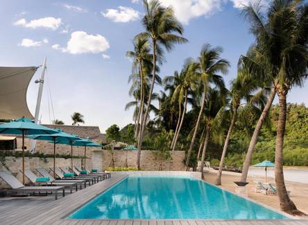 Отель AVANI+ Samui Resort