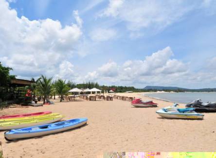 Отель Chez Carole Beach Resort