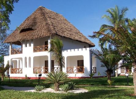 Отель Uroa Bay Beach Resort
