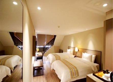 Отель Home Inn West Yinchuan Road