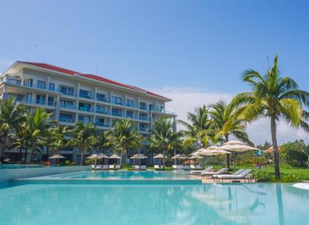 Отель The Ocean Villas Resort