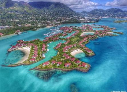Отель Eden Island Luxury Accommodation
