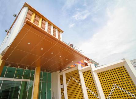 Отель Convenient Grand Hotel