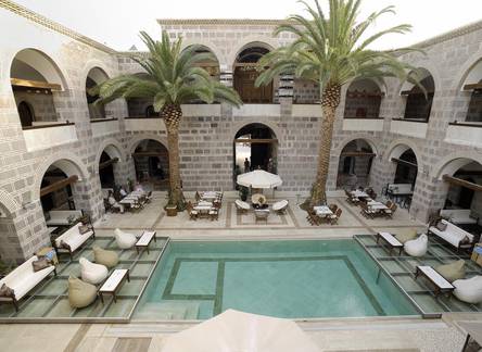 Отель Cesme Kanuni Kervansaray Historical Hotel
