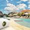 Отель Xeliter Golden Bear Lodge & Golf